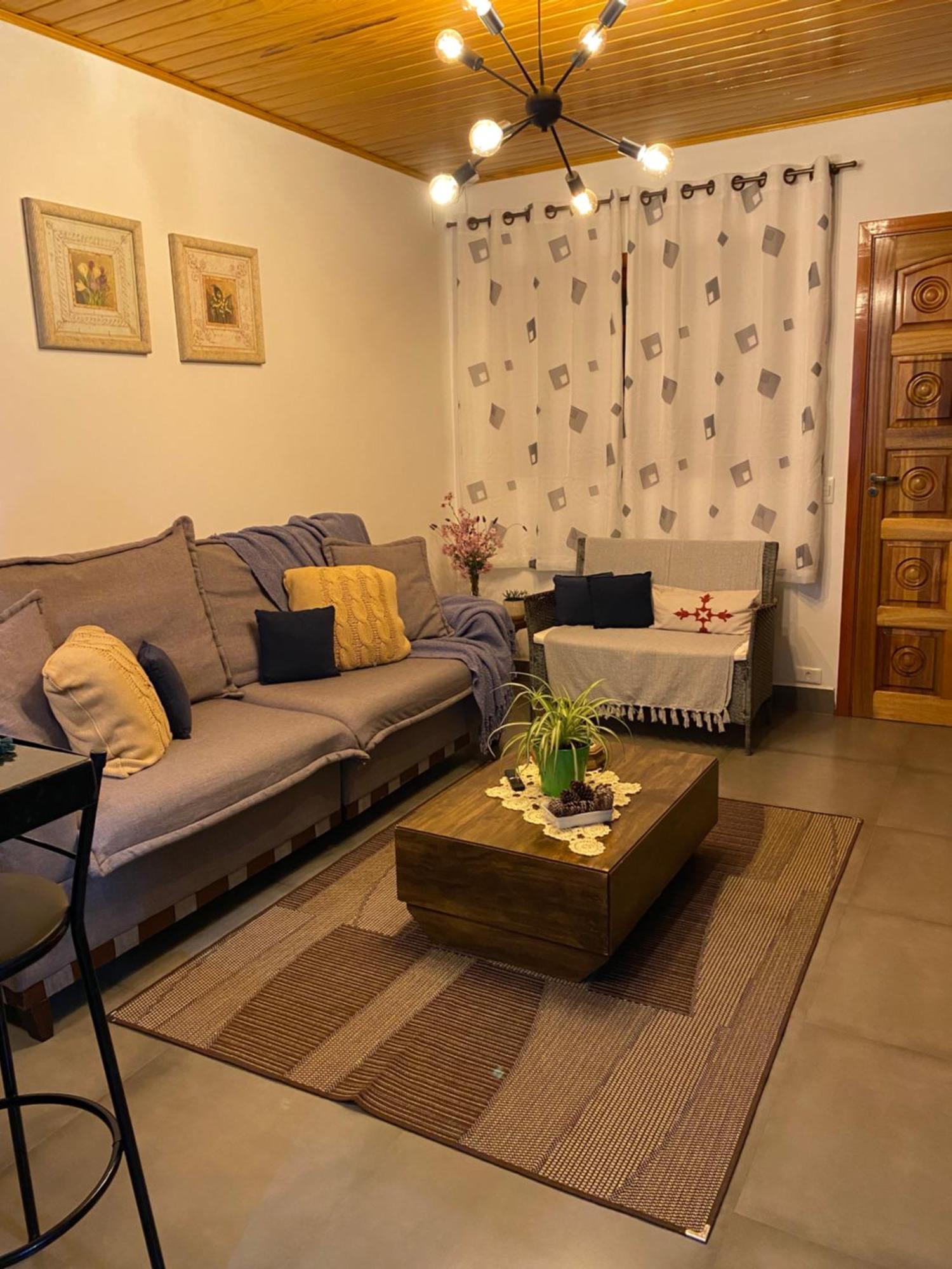 דירות Campos do Jordão Casa Aconchegante Na Montanha מראה חיצוני תמונה