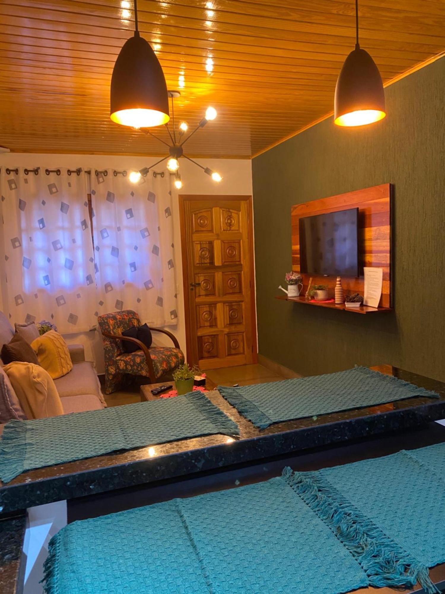 דירות Campos do Jordão Casa Aconchegante Na Montanha מראה חיצוני תמונה