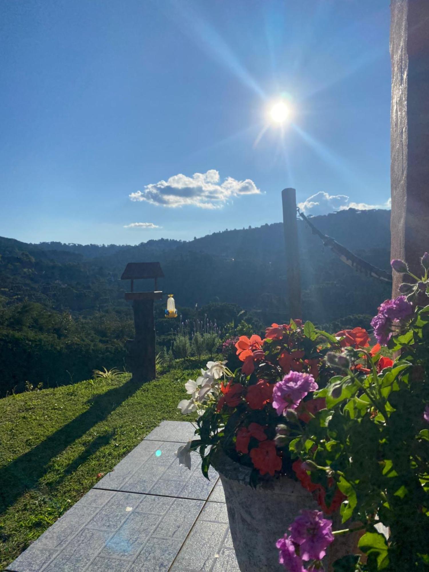 דירות Campos do Jordão Casa Aconchegante Na Montanha מראה חיצוני תמונה