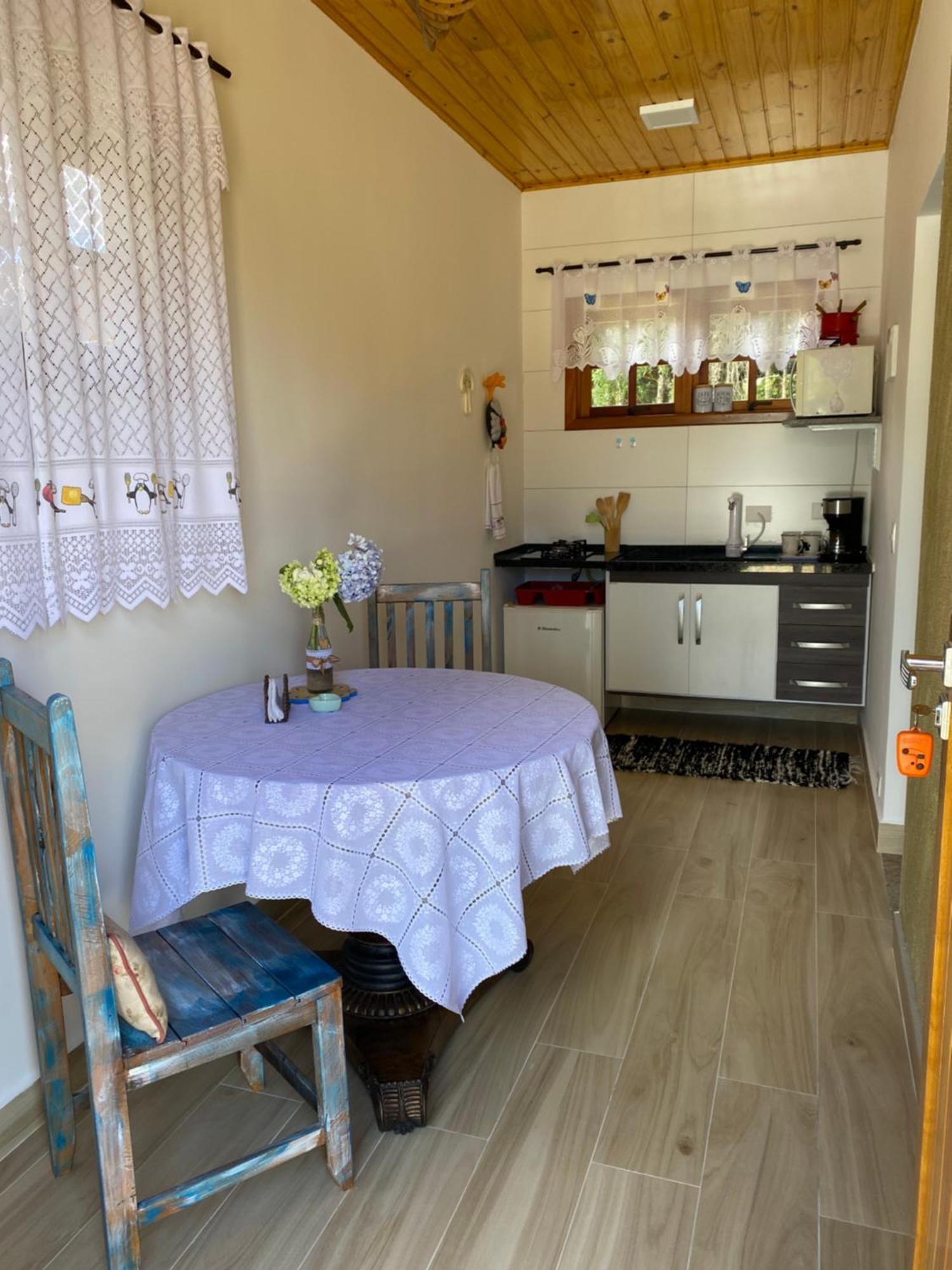 דירות Campos do Jordão Casa Aconchegante Na Montanha מראה חיצוני תמונה